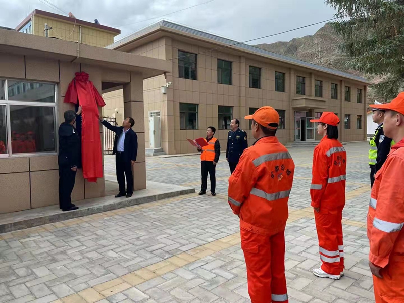 1631951852322210.jpg 揭牌仪式——贾雪摄.jpg