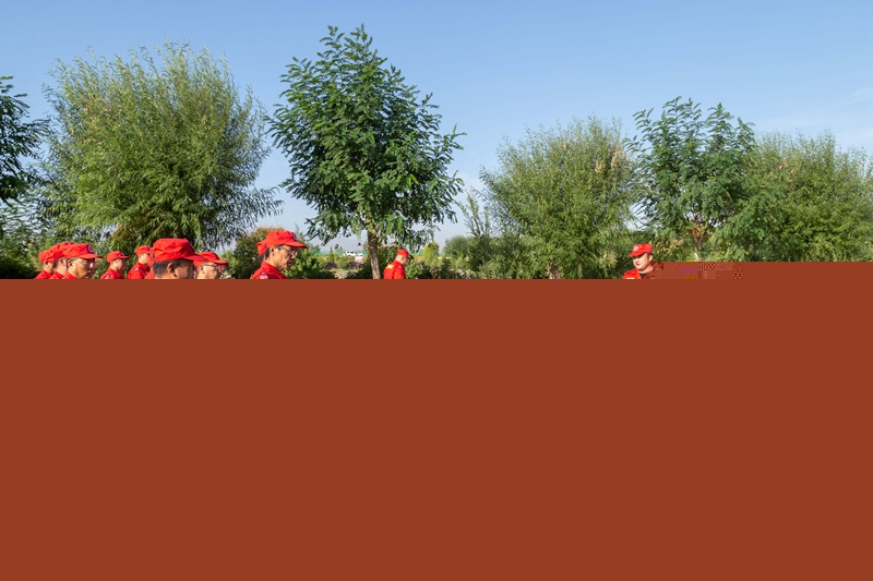 1632453311616423.jpg 作业区布设讲解-张啸天摄.jpg