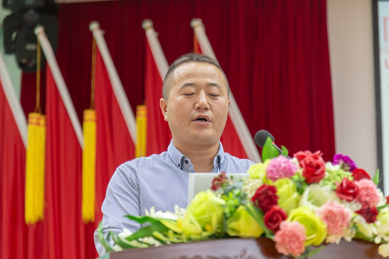 1600940656976796.jpg 7.职工代表发出向抢险队员学习的倡议.jpg