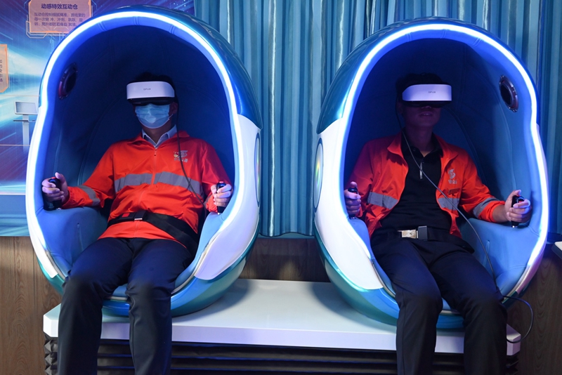 VR模拟体验.jpg