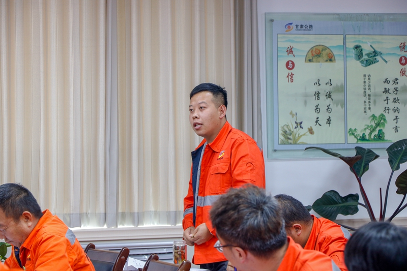 1589274523839682.jpg 职工描绘自己的愿景.jpg