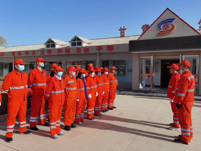 1617787161492420.jpg 岗前安全技术交底李晓云摄.jpg