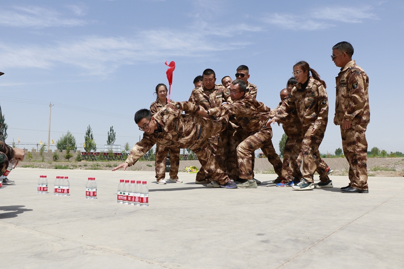 1592384458113518.jpg 素质拓展.JPG