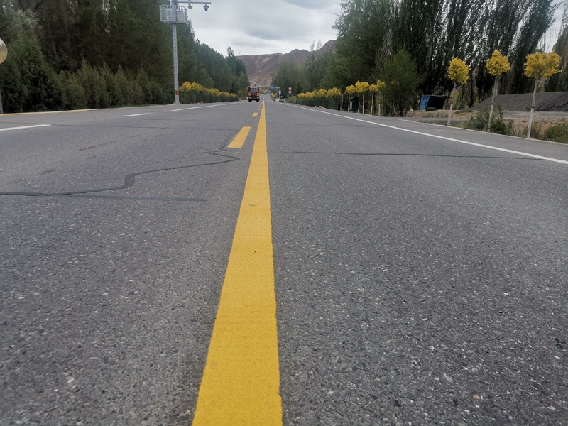 1624437732772653.jpg 2.补划后的路面标线 马健摄.jpg