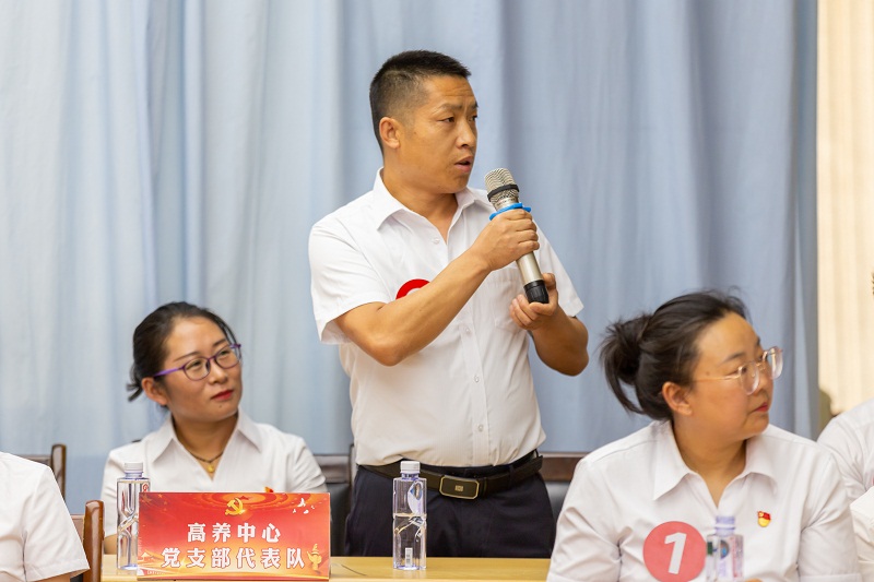 1593608085491222.jpg 12.参赛选手答题.jpg