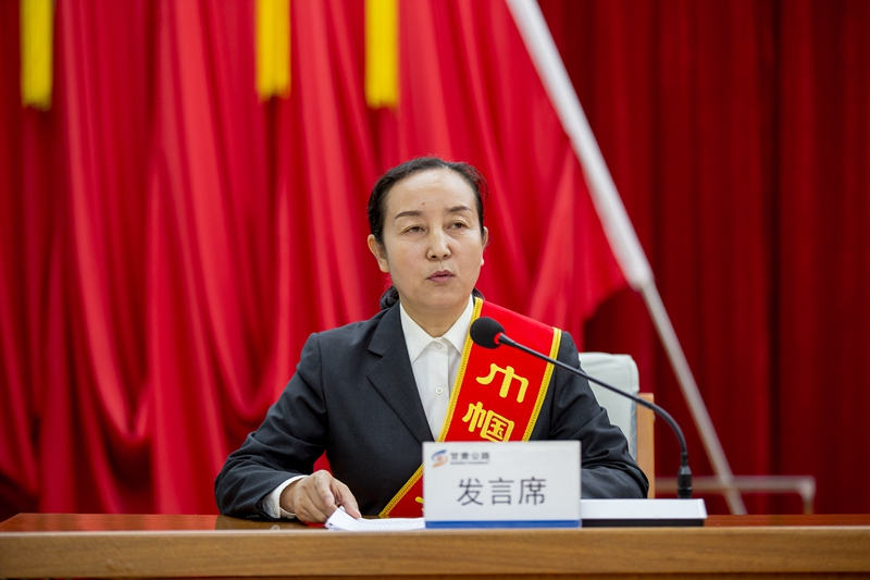 1615168350539652.jpg “巾帼建功”先进个人陈丽蓉作事迹报告.jpg