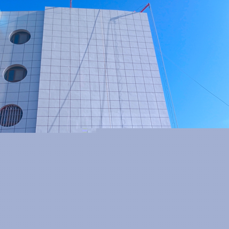 1605606001526922.jpg 施工中的外墙保温工程.jpg