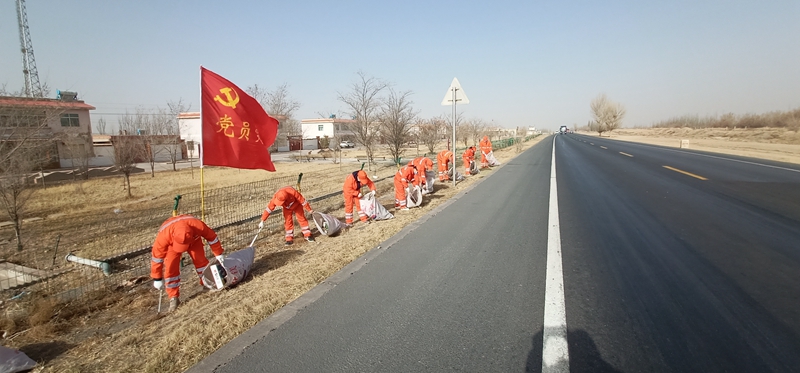 1615802130982468.jpg 路域环境整治( 薛文仲 摄).jpg