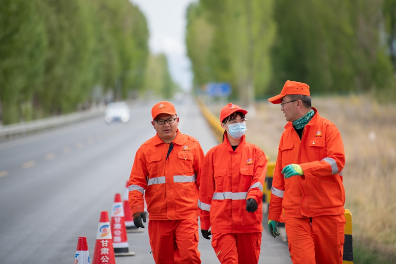 1620976585733256.jpg 机关人员交流施工心得(钟晓亮 摄).jpg