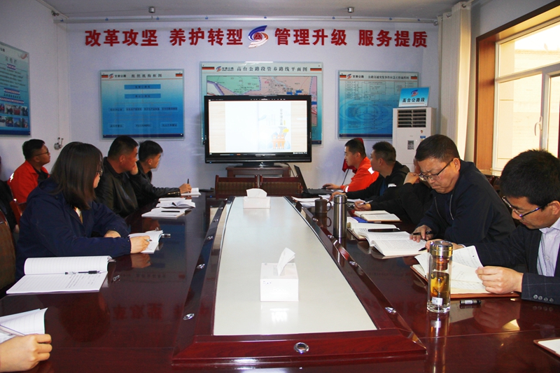 1619342698819233.jpg 8.观看消防安全警示教育片.jpg