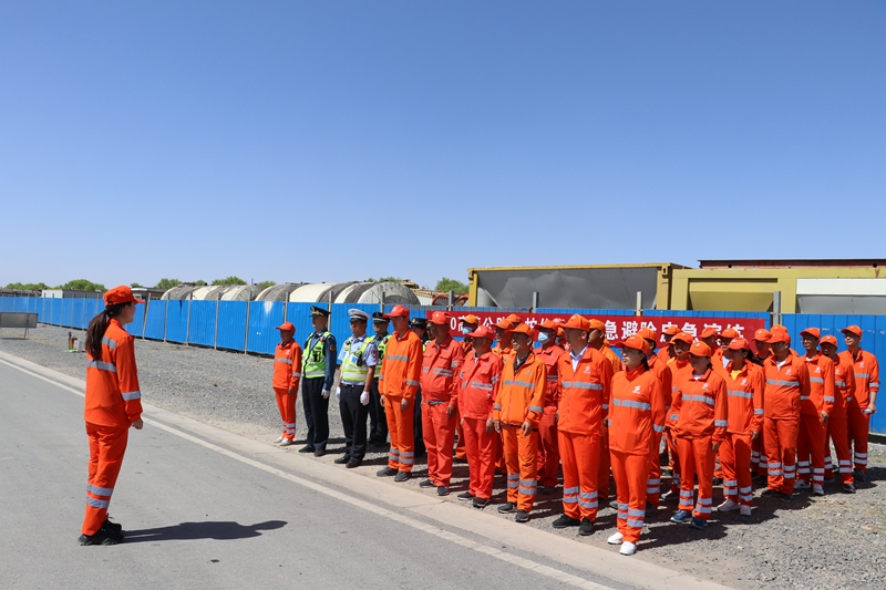 1622105016785530.jpg 演练前动员讲话--杨丽虹摄.JPG