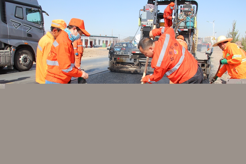 1619082687240718.jpg 2抽取沥青混合料..JPG