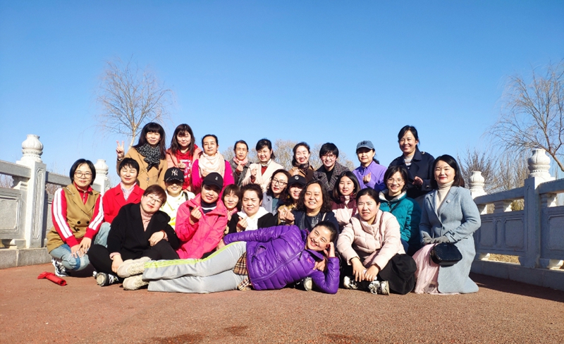 1615275817343223.jpg 1.集体合影留念 张桂英.jpg