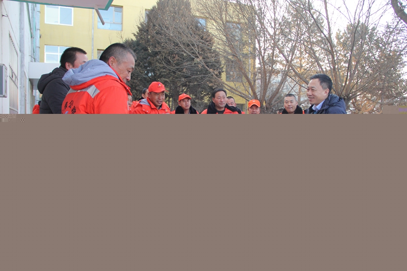 党委书记罗朝太慰问养管站职工1.JPG