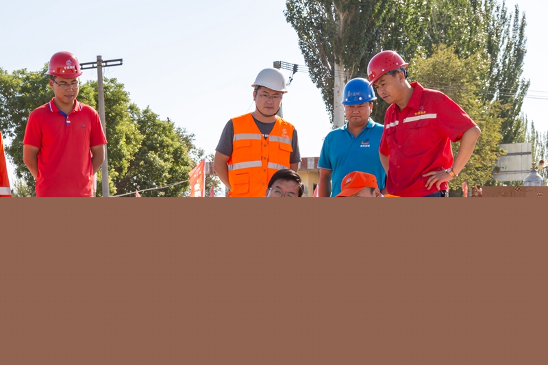 实地查看工程进展情况 (3).jpg